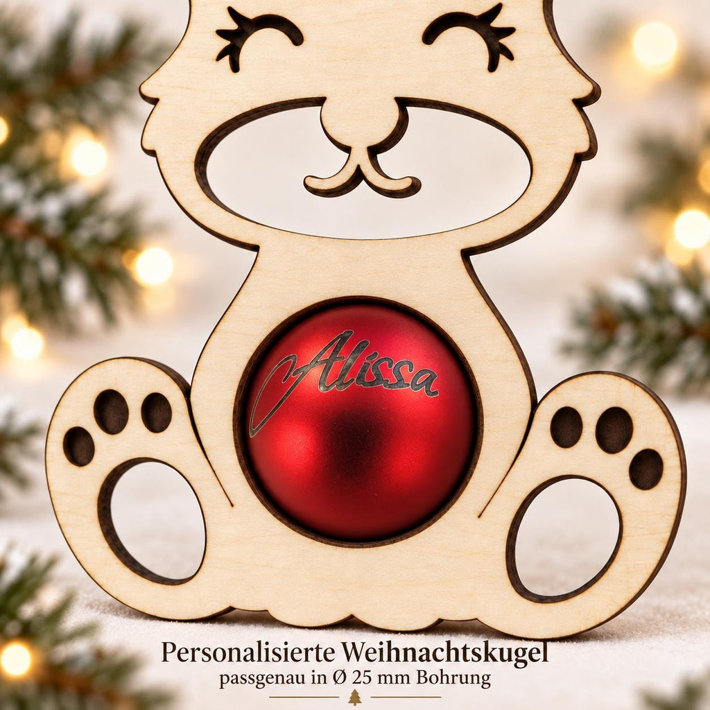 Rentier aus Holz mit personalisierter Weihnachtskugel